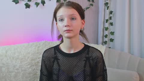 Snapshot of edithgalpin chatting on January 29, 1:37 am Lisa online show from January 29, 1:37 am