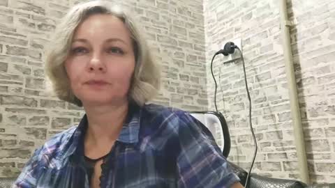 Snapshot of edithmanning chatting on January 10, 3:06 pm edithmanning online show from January 10, 3:06 pm