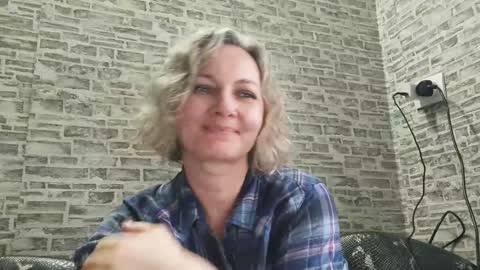 Snapshot of edithmanning chatting on January 13, 10:58 am edithmanning online show from January 13, 10:58 am