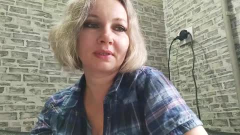Snapshot of edithmanning chatting on January 18, 7:38 am edithmanning online show from January 18, 7:38 am