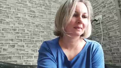 Snapshot of edithmanning chatting on March 11, 9:13 am edithmanning online show from March 11, 9:13 am