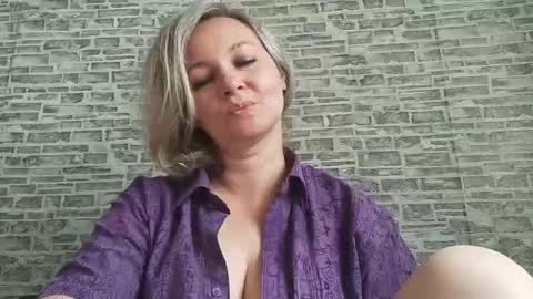 Snapshot of edithmanning chatting on September 26, 6:06 am edithmanning online show from September 26, 6:06 am