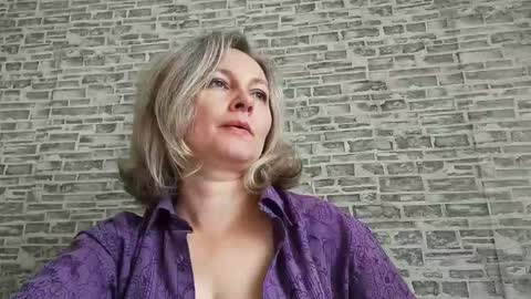 Snapshot of edithmanning chatting on September 29, 6:29 am edithmanning online show from September 29, 6:29 am