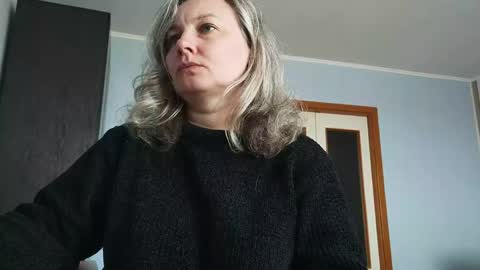 Snapshot of edithmanning chatting on April 27, 8:12 am edithmanning online show from April 27, 8:12 am
