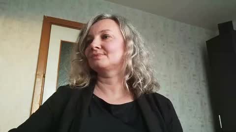 Snapshot of edithmanning chatting on May 4, 5:09 pm edithmanning online show from May 4, 5:09 pm