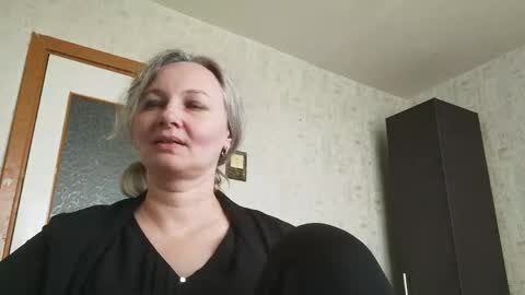 Snapshot of edithmanning chatting on May 16, 10:36 am edithmanning online show from May 16, 10:36 am