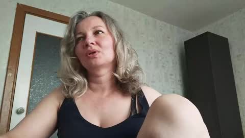 Snapshot of edithmanning chatting on June 6, 5:12 am edithmanning online show from June 6, 5:12 am