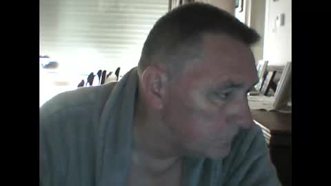 Snapshot of edje59a chatting on March 4, 7:08 am Eddy online show from March 4, 7:08 am