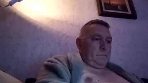 Snapshot of edje59a chatting on September 28, 11:32 pm Eddy online show from September 28, 11:32 pm