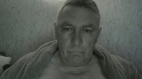 Snapshot of edje59a chatting on October 3, 11:57 pm Eddy online show from October 3, 11:57 pm