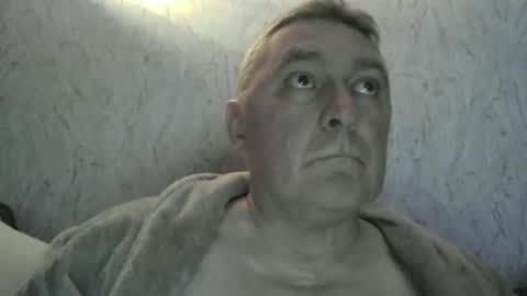 Snapshot of edje59a chatting on October 10, 10:09 pm Eddy online show from October 10, 10:09 pm