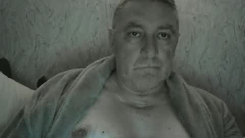 Snapshot of edje59a chatting on October 12, 11:48 pm Eddy online show from October 12, 11:48 pm
