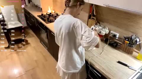 Dana online show from October 28, 7:16 pm