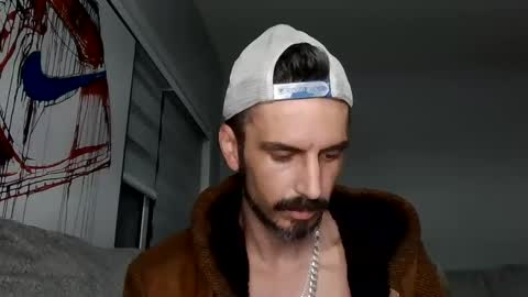 Snapshot of edmonton1985780 chatting on September 11, 8:25 am edmonton1985780 online show from September 11, 8:25 am