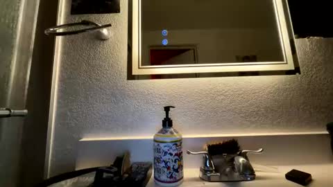 edvmendez1766 online show from January 9, 11:57 am