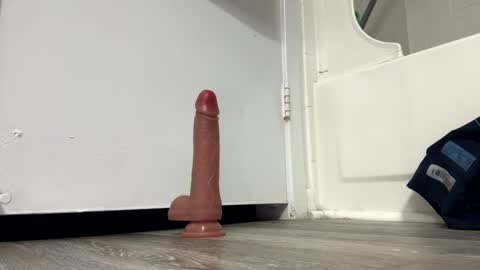 Snapshot of edward2736 chatting on October 14, 12:28 pm edward2736 online show from October 14, 12:28 pm