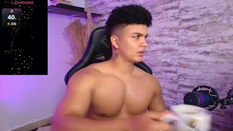 Snapshot of edward__clarck chatting on October 4, 12:08 am EDWARD CLARCK online show from October 4, 12:08 am