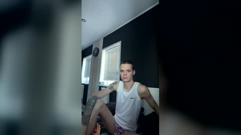 Snapshot of edward_secret chatting on February 6, 12:08 pm edward_secret online show from February 6, 12:08 pm