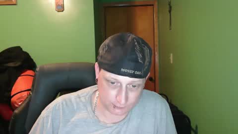 edwardaims_2please online show from March 23, 2:26 am