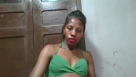 edwige770943 online show from May 20, 6:14 pm