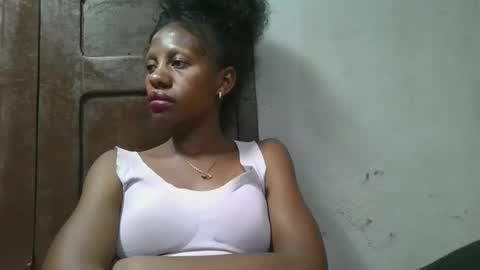 edwige770943 online show from May 22, 7:04 am