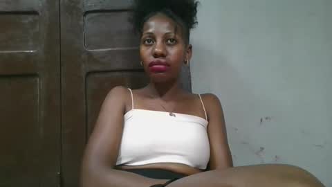 edwige770943 online show from May 29, 7:50 am