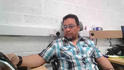 EdM online show from April 14, 9:37 am