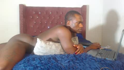 edwin_misquera online show from July 1, 7:43 am