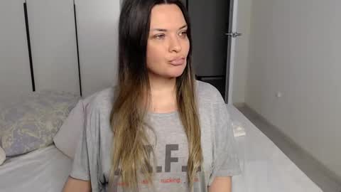 eelena4kiss online show from March 2, 4:53 pm