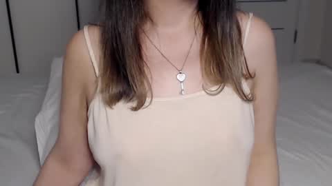 eelena4kiss online show from October 7, 9:28 am