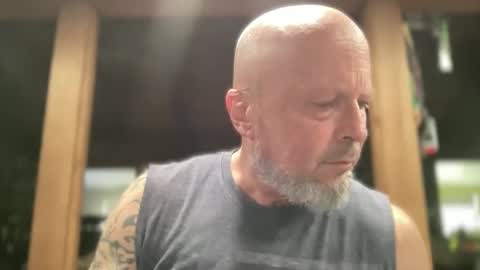 Harley Biker online show from April 22, 4:41 pm