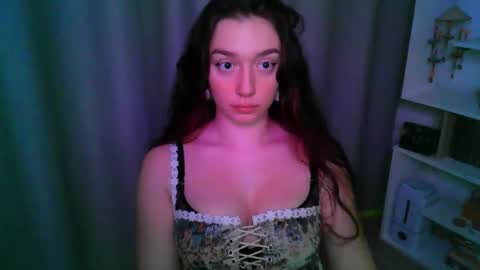 effie_balconii online show from November 7, 12:27 pm