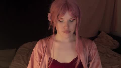 Effie Mur online show from January 5, 4:16 pm