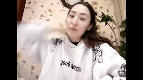 Effy online show from December 11, 5:37 pm