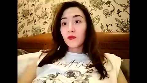 Effy online show from October 1, 1:39 pm