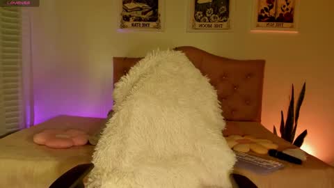 effy online show from November 2, 2:58 am