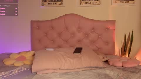 effy online show from February 7, 4:27 am