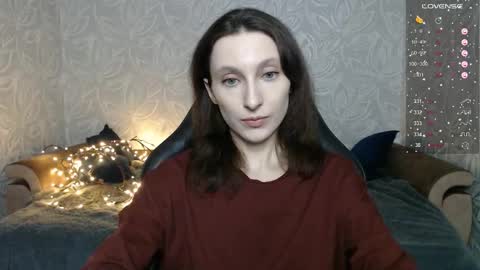 Snapshot of effy_gray chatting on January 7, 3:09 am Anna online show from January 7, 3:09 am