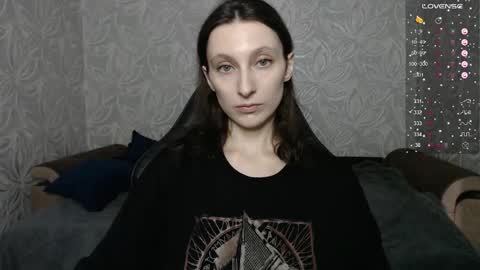 Snapshot of effy_gray chatting on February 1, 5:50 am Anna online show from February 1, 5:50 am