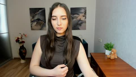 Effy Royse online show from April 5, 5:48 am
