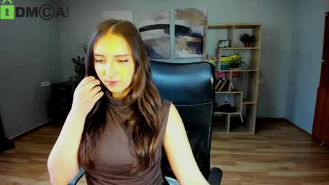 Effy Royse online show from April 9, 6:19 am
