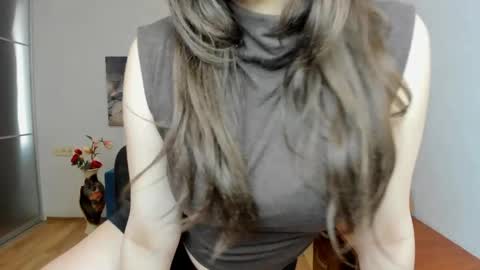 Effy Royse online show from May 29, 5:38 am