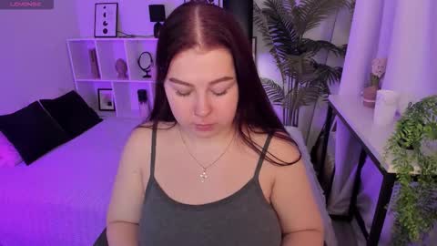 Effy online show from November 23, 1:22 pm