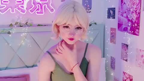 Snapshot of effyevans2 chatting on March 8, 7:27 am - new video where i CUM in BIO online show from March 8, 7:27 am