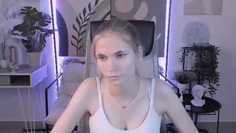 Effy online show from July 3, 11:16 am