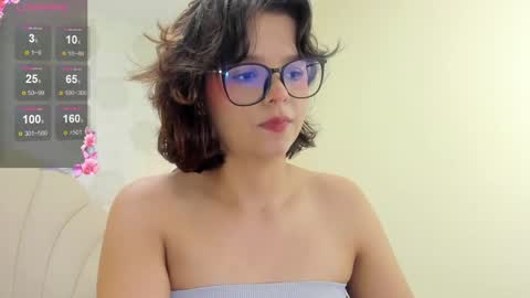 Snapshot of effystonnem chatting on December 26, 7:27 pm  E F F Y  online show from December 26, 7:27 pm