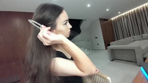 Erik and Alice online show from November 17, 1:55 am