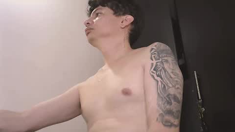 Snapshot of eider122 chatting on February 8, 5:05 pm EIder online show from February 8, 5:05 pm