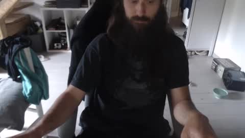 eighthundredeightyeight online show from April 14, 10:10 am