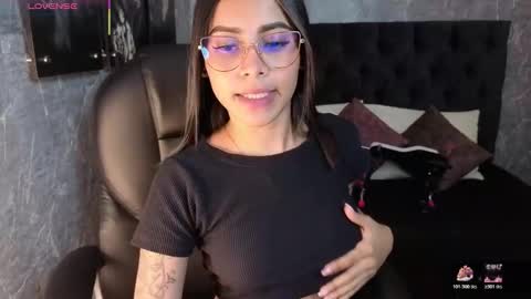 eileen__stone online show from December 2, 7:09 pm